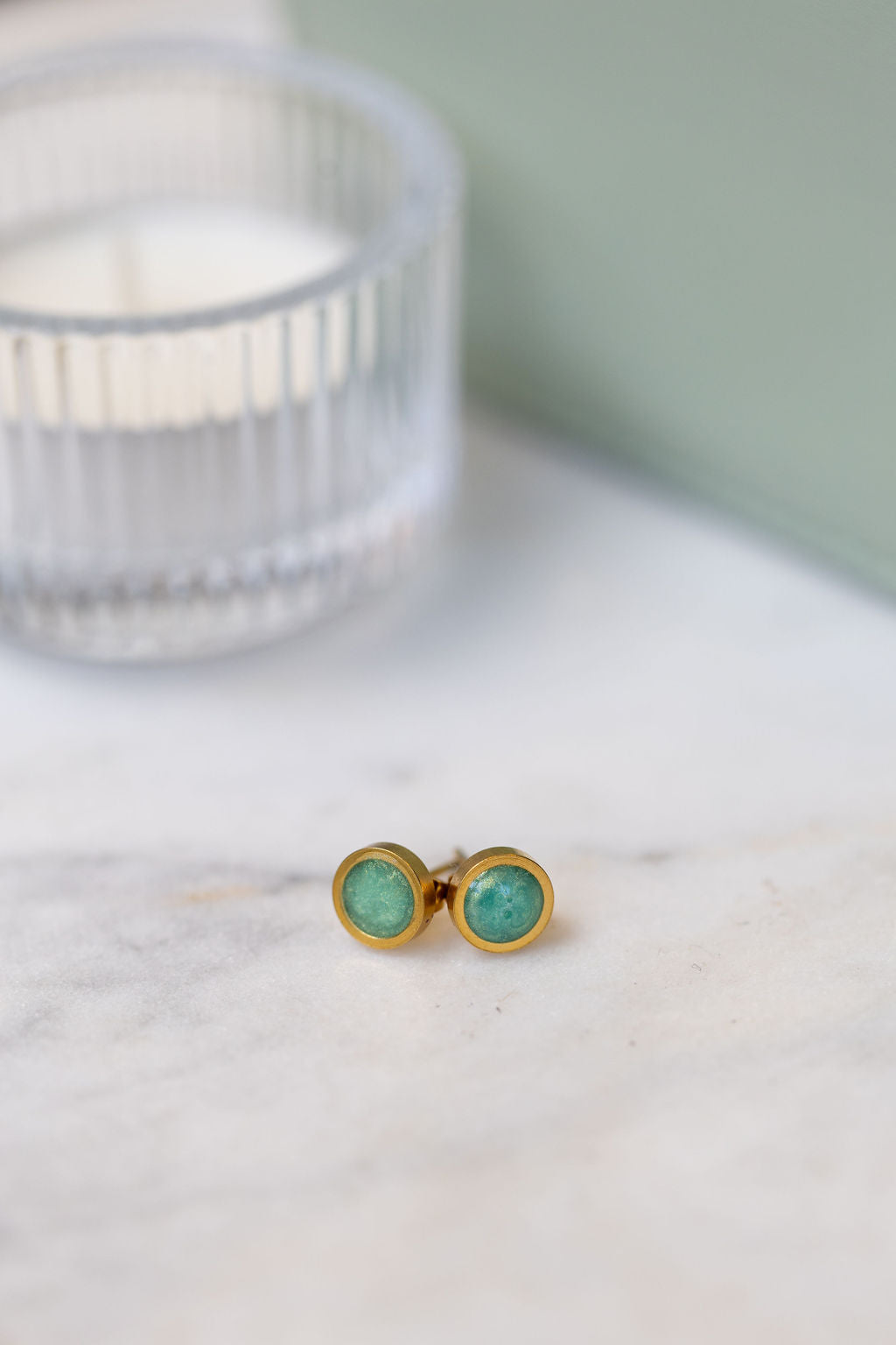 Olivia - Gold-plated earrings in Tea Green